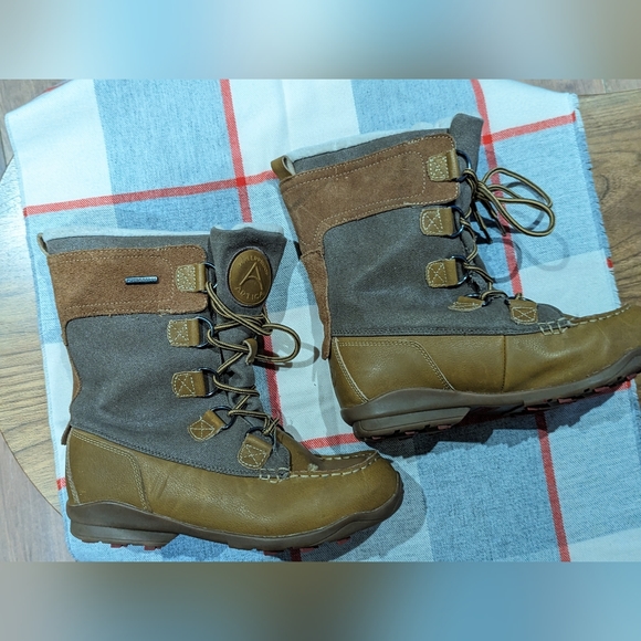 ARTICA by BROWNS winter boots in women's size 9, NWOT - Picture 3 of 7